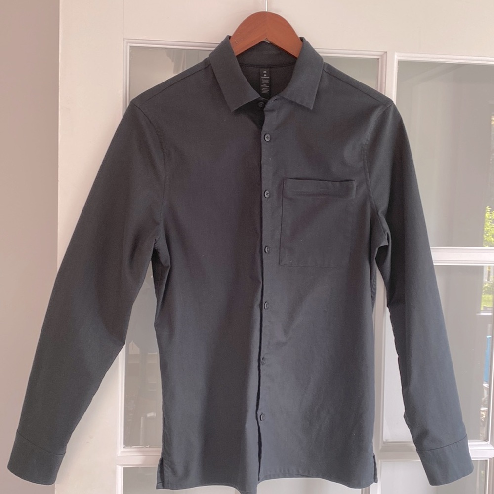COPY - Lululemon Men’s shirt.
